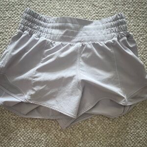 Lululemon high rise purple Hotty hots 2.5